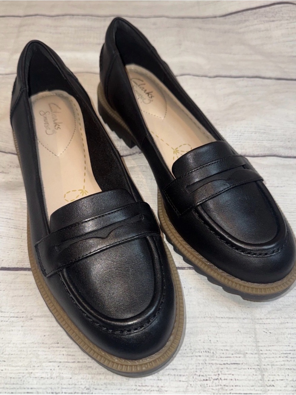 CLARKS black Griffin Sail slip on Loafers women’s size 8M EUC